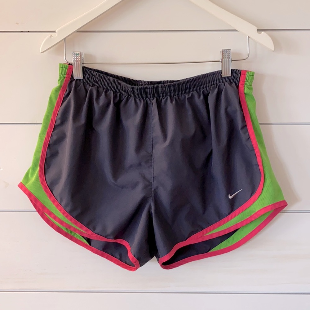 Nike Tempo Dri-Fit - Size M